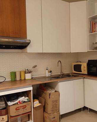 Cucina Angolare che può diventare dritta 