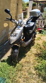 Benelli Naked Scooter