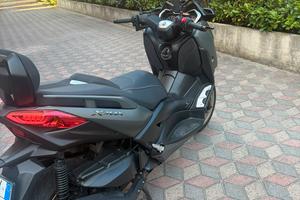 scooter X-Max 400