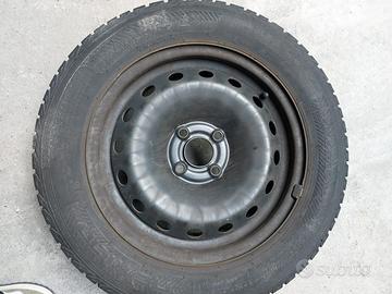 4 Gomme Invernali Nokian 185/65 R15 M+S + cerchi