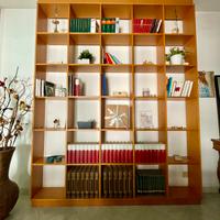 Libreria grande a parete