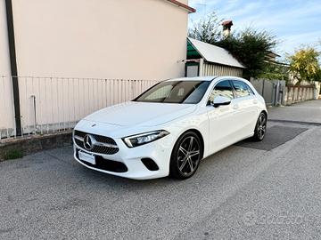 Mercedes-Benz A 250 Business auto 224cv TAGLIANDI 