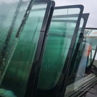 Parabrezza vetri deflettori veicoli commerciali