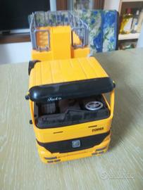 Gru e vari giocattoli