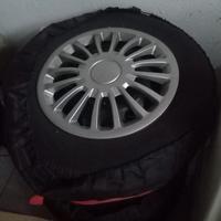 gomme 195/65 con cerchi, copricerchi e copertine