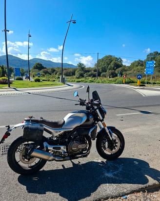 moto QJMOTOR 550srv