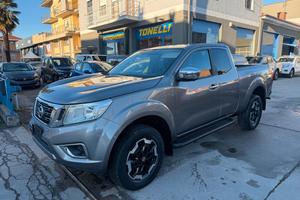 Nissan Navara 2.3 dCi 4WD King Cab Acenta