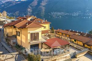 Villa di 170 m² con 5 locali e box auto doppio a L