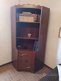 Mobile angolare in legno