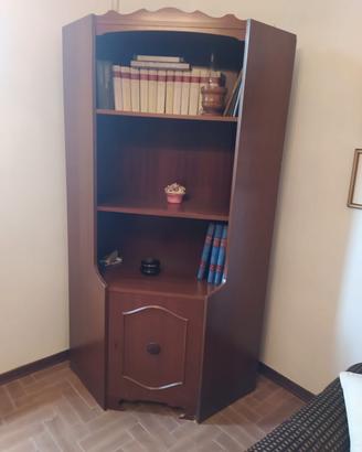 Mobile angolare in legno