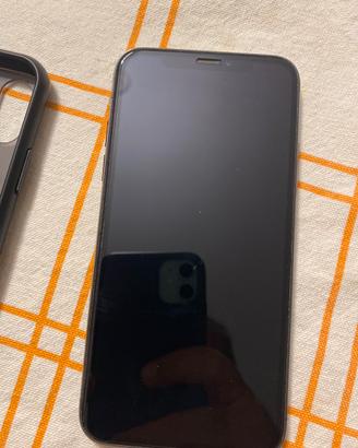iPhone XS senza scatola e caricabatterie