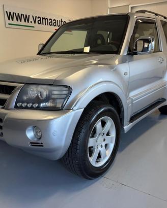 MITSUBISHI Pajero 3.2 16V DI-D 3p. *TETTO APRIBI