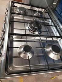 Codice: 269778  CUCINA A GAS SMEG IN ACCIAIO INOX