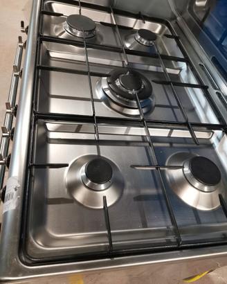 Codice: 269778  CUCINA A GAS SMEG IN ACCIAIO INOX