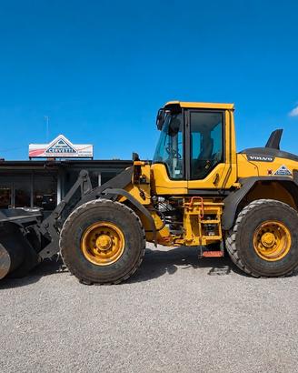 Pala gommata usata Volvo L60H