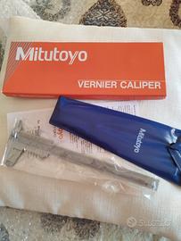 Mitutoyo Calibro a corsoio 150mm. nuovo