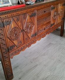 Credenza stile Valvaraita