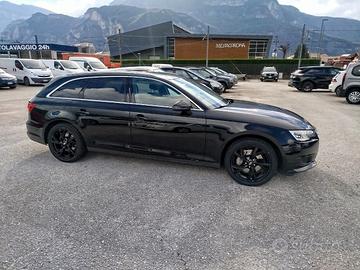 Audi A4 Avant 40 TDI quattro S tronic Sport