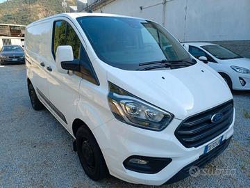 Ford Transit Custom 2023 **DISTRIBUZIONE DI GOMMA 