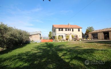 APPARTAMENTO PIANO TERRA CON GIARDINO