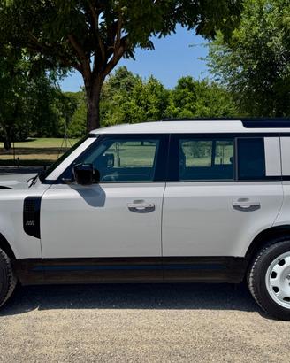 Land Rover Defender 110 - LEASING LEGGERE DESCRIZI