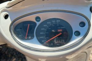 Scarabeo 50cc 4t