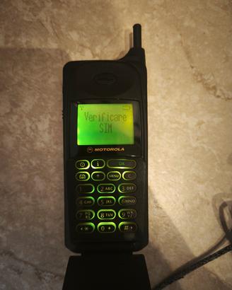 Motorola 8700 International 