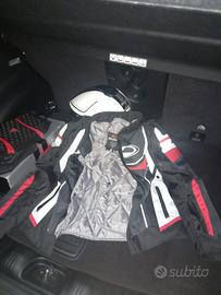 Giacca, Casco e Scarpe  per moto