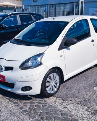 Toyota Aygo 1.0 12V VVT-i 3 porte Now Connect
