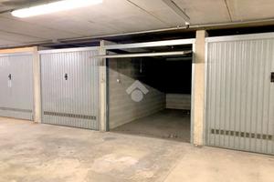 AUTORIMESSA A LUMEZZANE