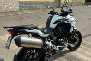 Benelli trk 502x