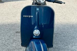 Vespa primavera ET3