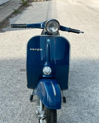 Vespa primavera ET3