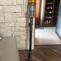 Dyson V 15 e folletto