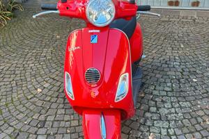 Piaggio Vespa 50 LX - 2013