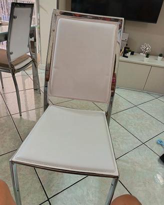 Tavolo e sedie
