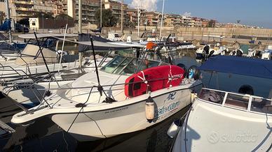 Barca fuoribordo pesca KARNIC 8 METRI Fisherman