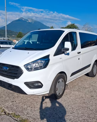 Ford Transit Custom 320 2.0 EcoBlue PC Combi Entry