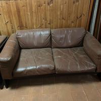 Coppia divani Bastiano in pelle di Tobia Scarpa