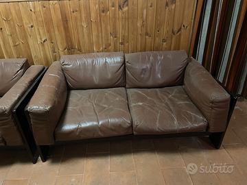 Coppia divani Bastiano in pelle di Tobia Scarpa