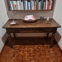 Tavolo rustico dell'Ottocento