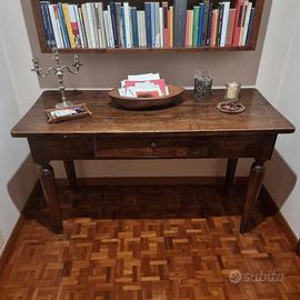 Tavolo rustico dell'Ottocento