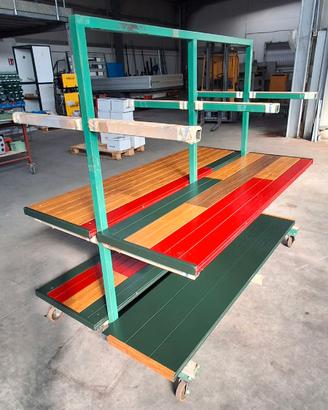 Carrello / scaffalatura mobile a 4 ripiani