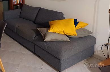 Divano VIMLE IKEA con poggia piedi con contenitore