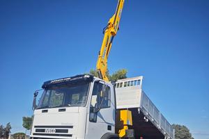 IVECO EuroCargo 170E27 gru + ribaltabile trilatera