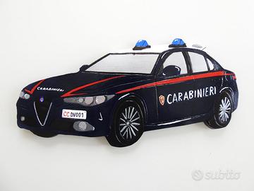 Modellino Alfa Giulia dei Carabinieri in ceramica 