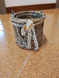 Cestino con porta vaso in vetro