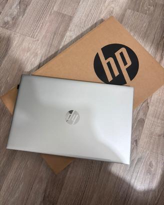 Hp pvilion 15, 13th gen, i7, 16RAM, 954GB