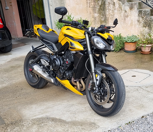 Triumph Street Triple RS
