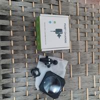 Caricabatteria auto wireless.  Magnetico